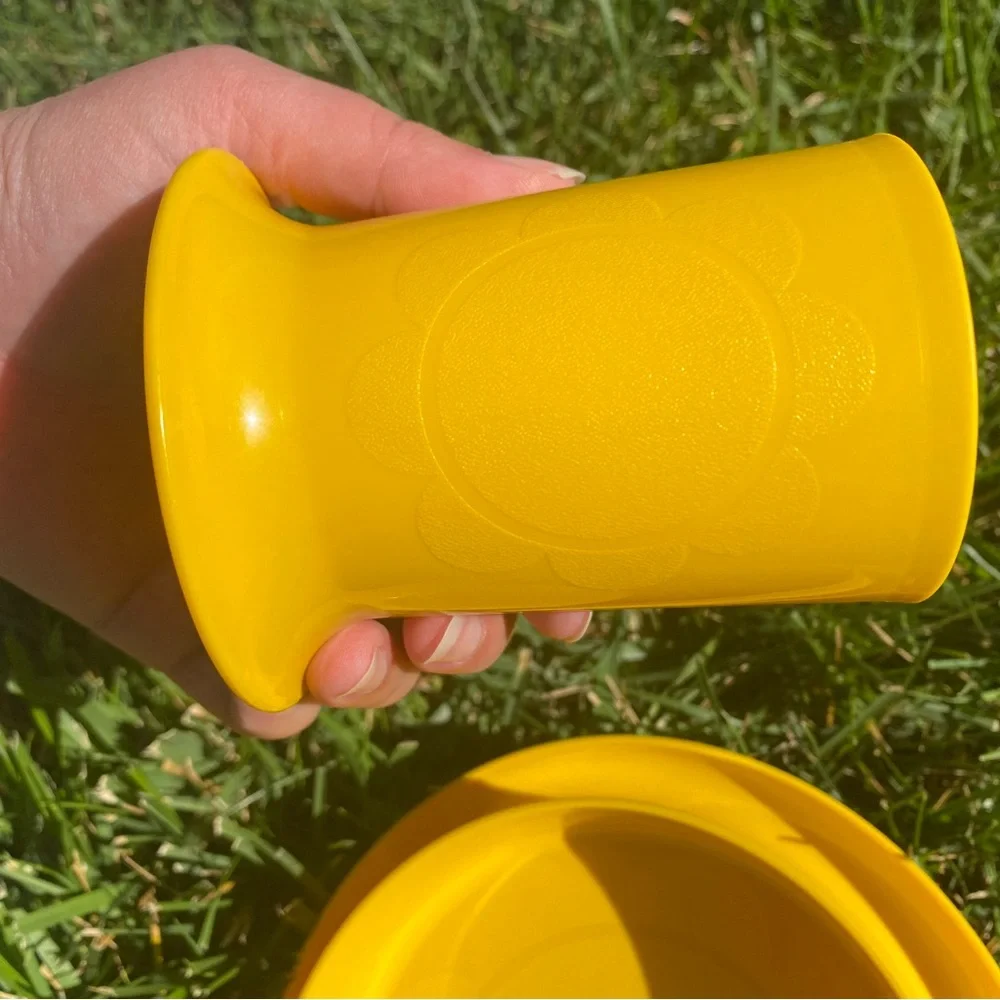 Vintage Tupperware Kids Set, Bright Yellow Daisy, Plate and Cup No Lids